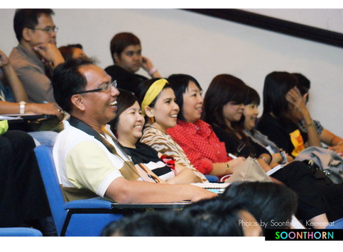 Smile Audience in Go Training 2010 #iHear